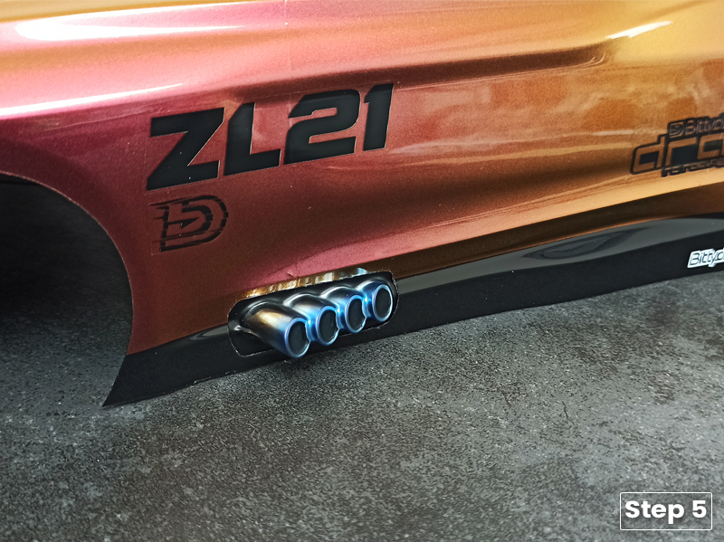ZL21 - Exhausts tubes mounted, finished look